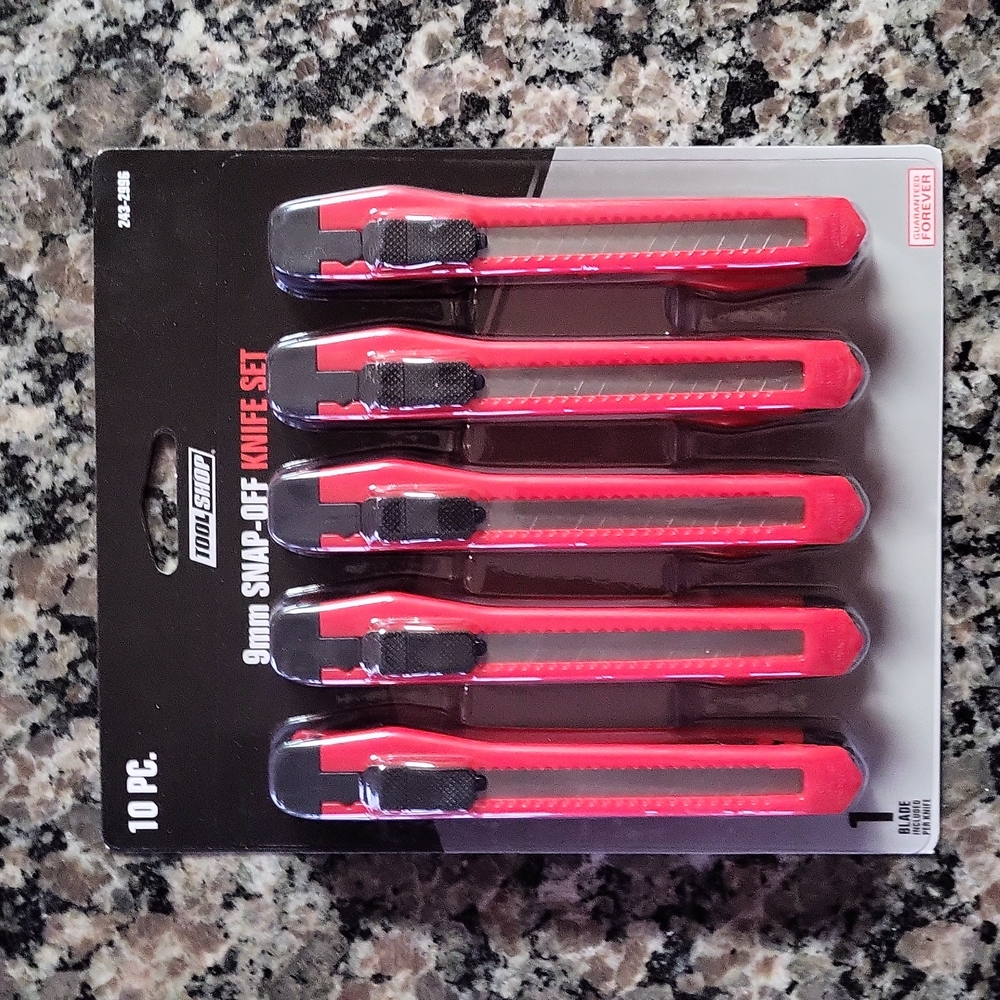 Tool Shop 10 piece 9 mm SNAP-OFF KNIFE SET new sealed retractable blade belt cli